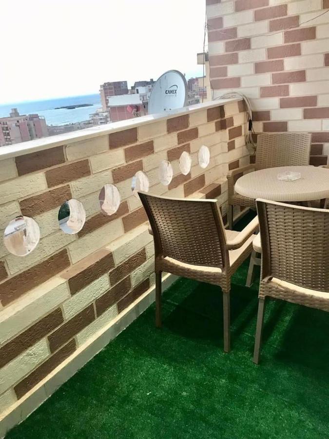 الاسكندرية مفروش فيو بحر البيطاش شهر العسل * Alexandria